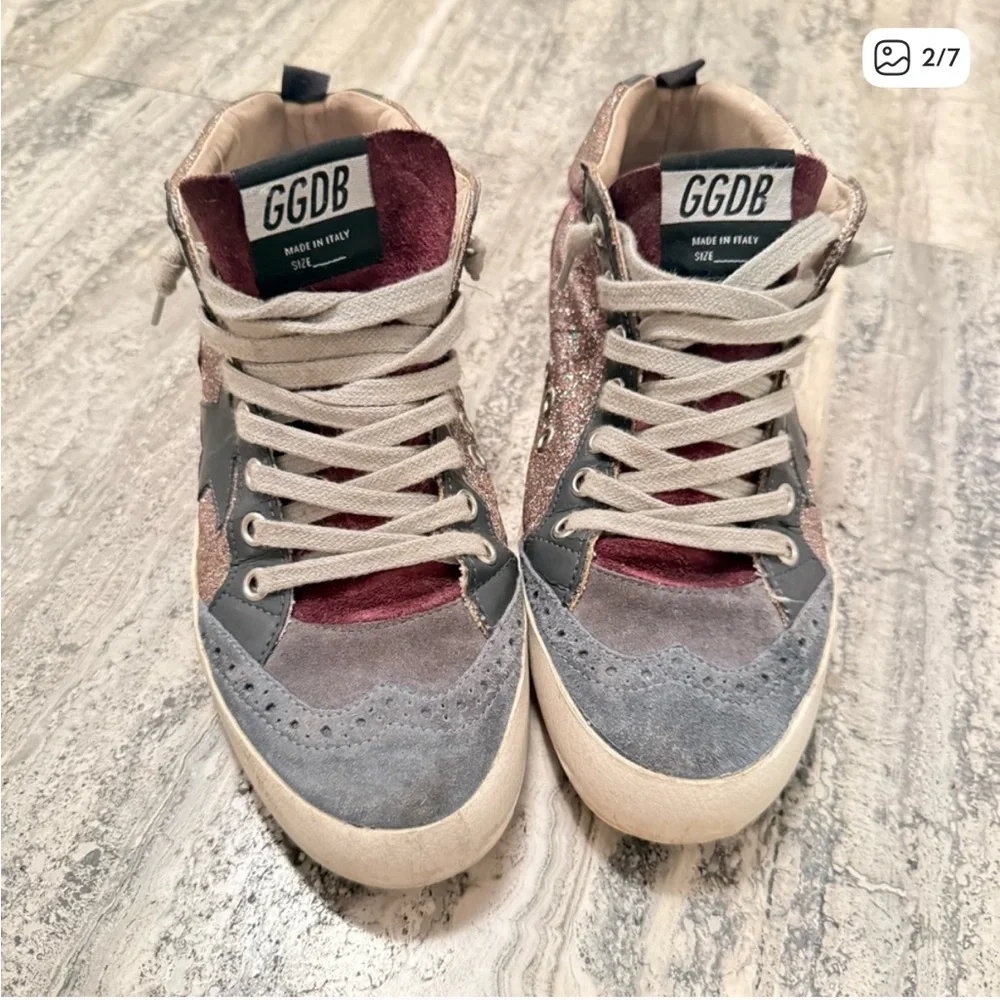 Golden Goose Mid Star Glitter Suede Leather Sneakers
Size 37 - Picture 2 of 7